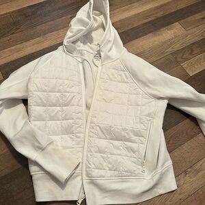 Old Navy Women's White Puffer Jacket